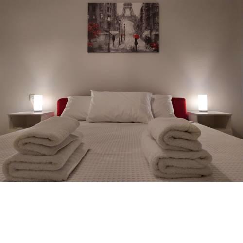 Cosy and Spacious 70m² Apt in Dafni