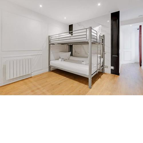 Cosy Bedroom - République - 4