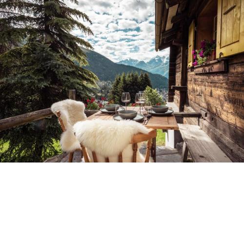 Cosy chalet with view in the heights of Verbier