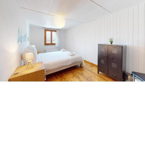 Cosy flat in the heart of the Valaisan mountains