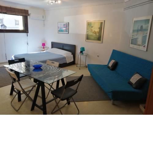 Cosy flat on Lycabettus