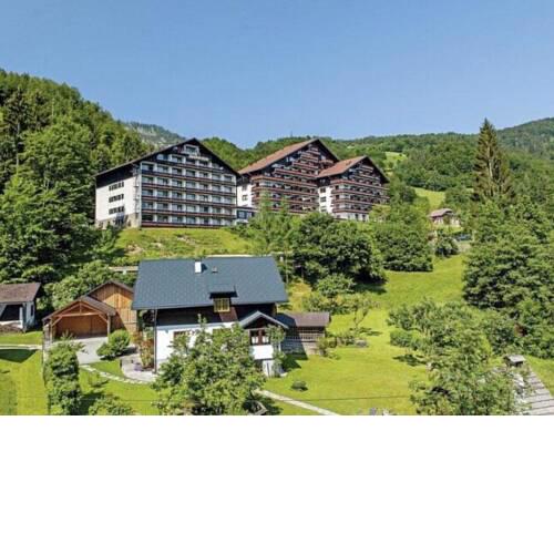 Cosy Holiday Home in bad Goisern with Balcony
