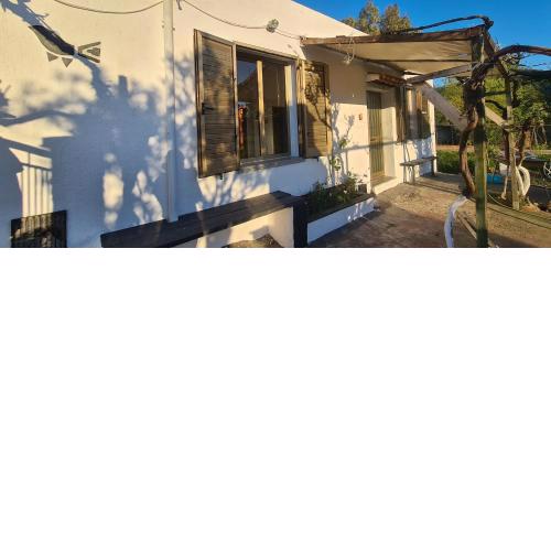 Cosy home with private parking near by sea