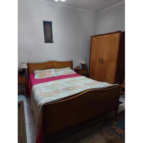 Cosy Large Apt near the airport
