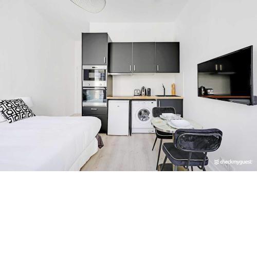 Cosy studio in the heart of Belleville 2