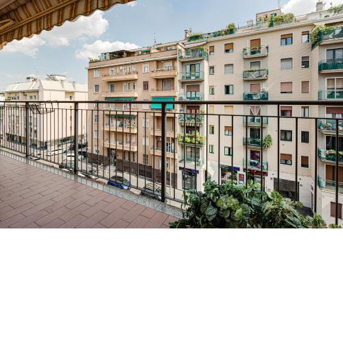 Cosy Studio with balcony & private garage