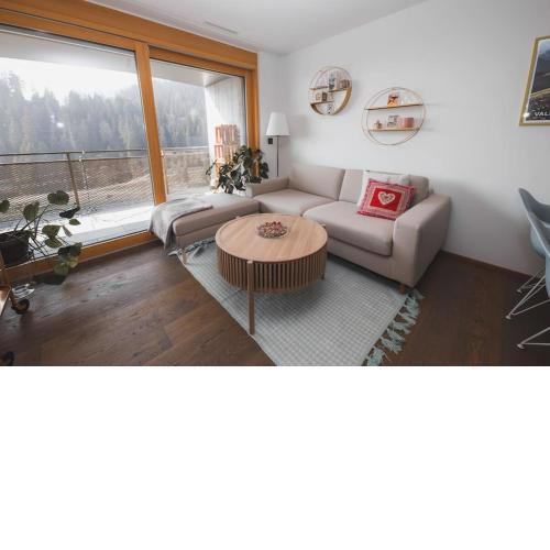 Cosy, stylish new 2-bedroom flat with spa and gym