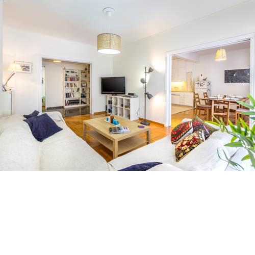 Cosy, sunny, spacious apartment in the city center
