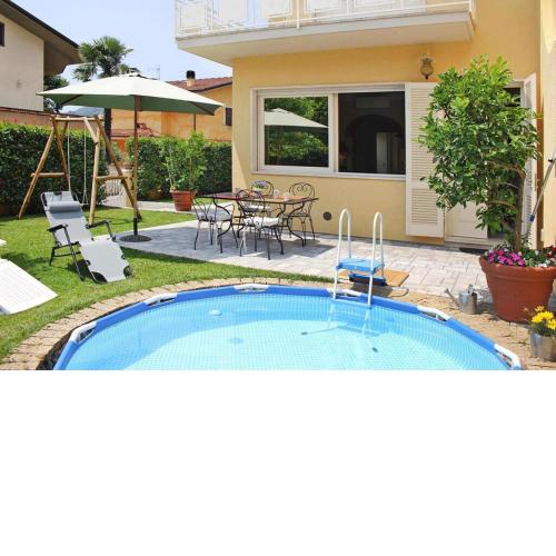 Cottage, Camaiore