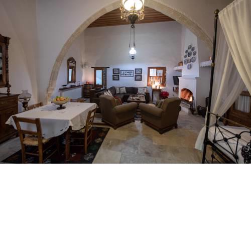 Country House Apanemia