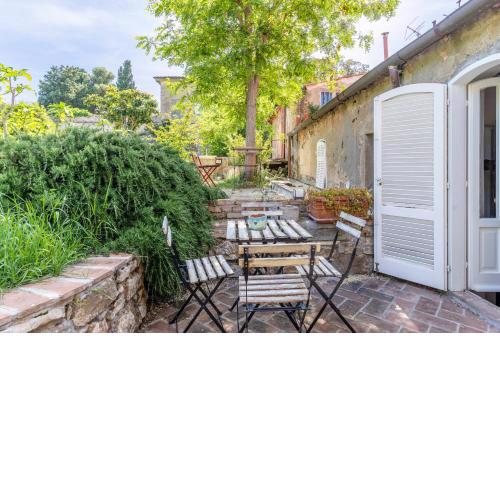 Country House With Garden&Private Parking!