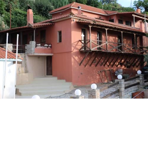 Country house with prive swimming pool and view