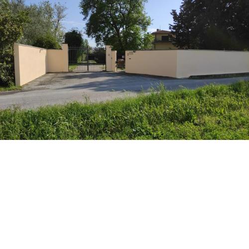 Countryside apartment with private parking