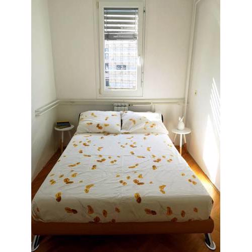 Couples getaway - central+free parking