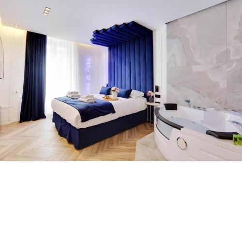 Couples Getaway Unit with Jacuzzi - City Center