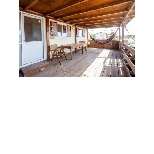 Cowboy Cottage with Sea View