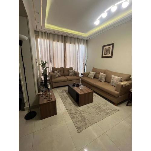 Cozy 2 Bed Rooms Apartment, 25 mins to the Airport
