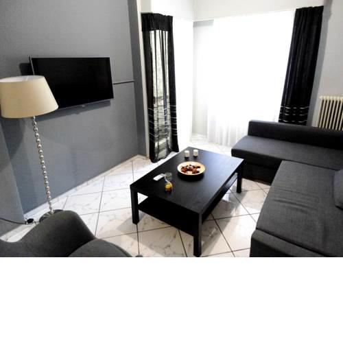 Cozy 2-Bedroom Apartment near Acropolis
