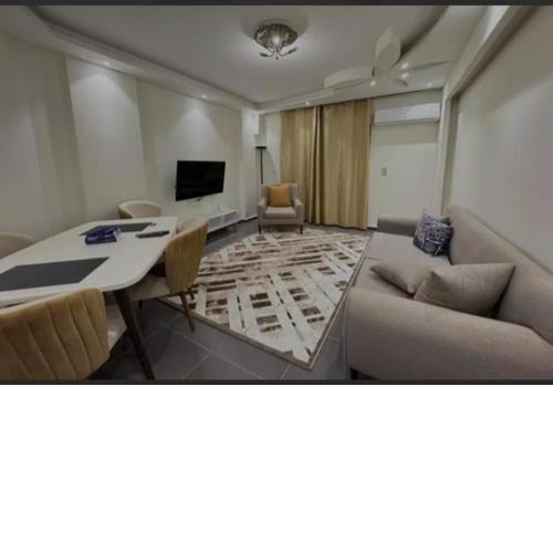 Cozy 2 bedroom At Al Rehab City