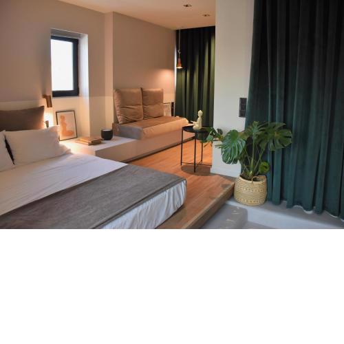 Cozy 25m² Penthouse with Acropolis View & Balcony