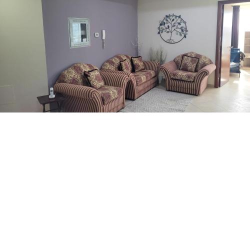 Cozy 2BHK Near to DMCC Metro Station -505