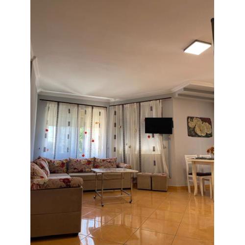 Cozy and Bright apartament by the beach