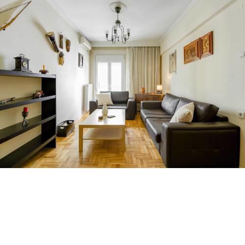 Cozy and bright apartment in the heart of the city