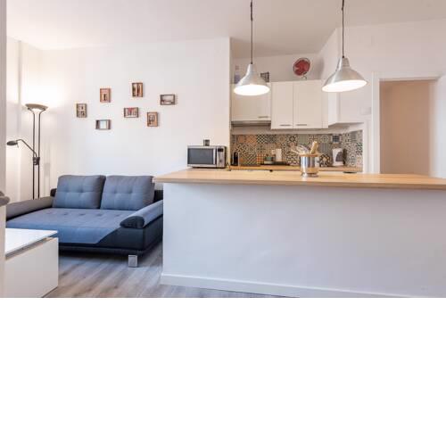 Cozy and bright flat in the heart of BCN