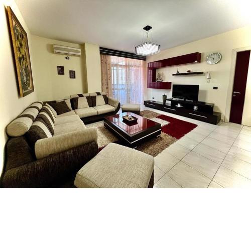 Cozy and Lovely Apartment in City Center