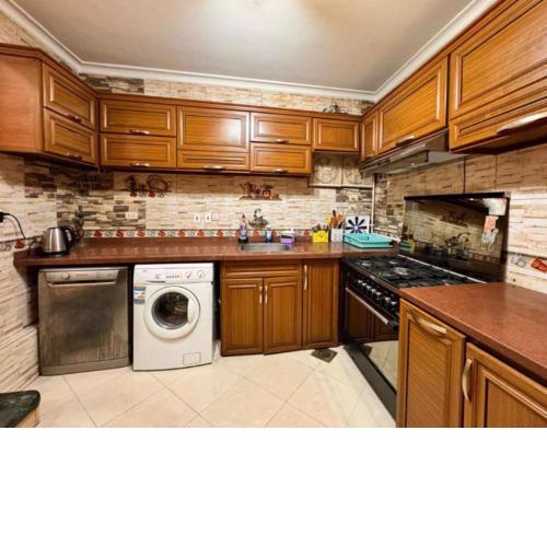 Cozy and rustic 2BR apartment in a great location