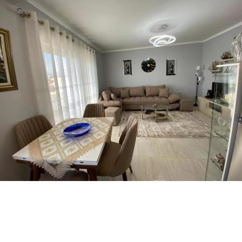 Cozy Apartment 1