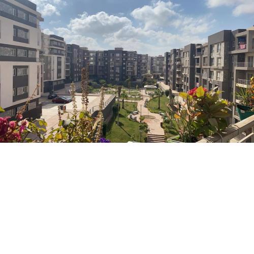 Cozy Apartment At New Cairo Compound Dar Misr El Koronfil