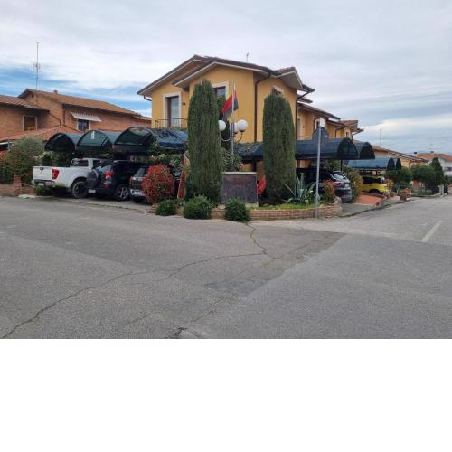 Cozy apartment at the center of Acquaviva-SI