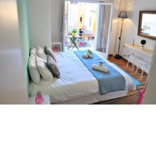 Cozy Apartment in Graphical Psiri in Athens!