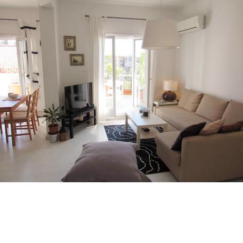 Cozy apartment in Plaka with terrace looking Acropolis
