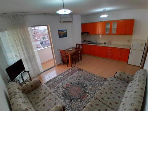 Cozy apartment in the city center 2