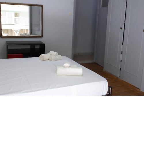 Cozy apartment near metro/train/bus/taxi station.
