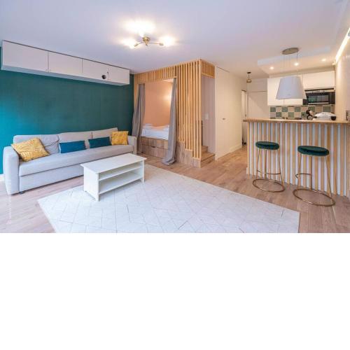 Cozy apartment with private garden Buttes Chaumont