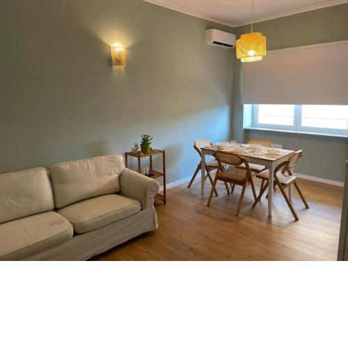 Cozy Apartments by Maura