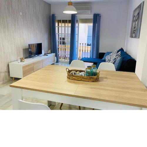 Cozy apt in the heart of Fuengirola & Beach (100m)