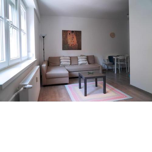 Cozy APT near CityCenter w/ great public transport