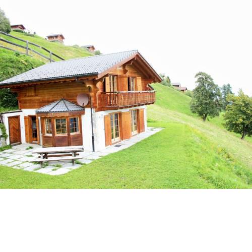 Cozy Chalet on Slopes in Heremence with Sauna