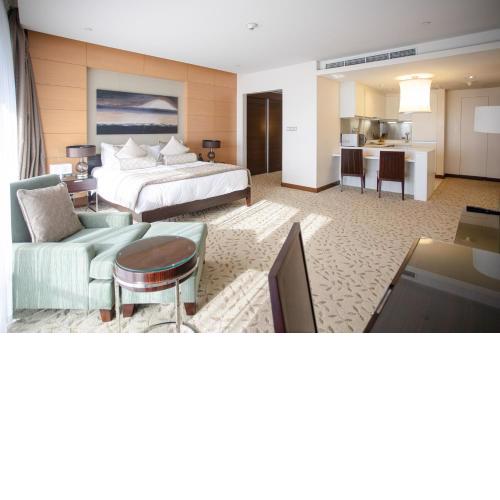 Cozy & Chic The Address Dubai Mall