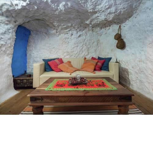 Cozy Cottage in Castile-La Mancha with swimming pool