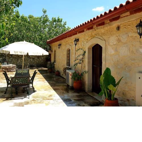 Cozy Cottage in Pasalites Crete Countryside