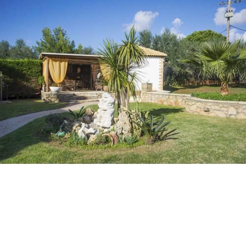 Cozy flat in an olive grove - 1,5km to a sandy beach