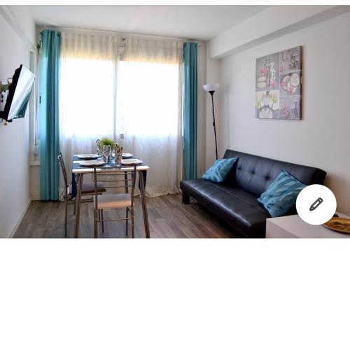 Cozy flat near the beach and Forum