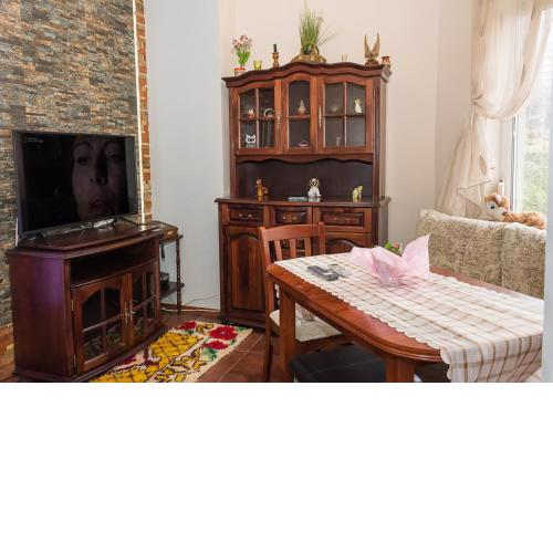 Cozy Flat with Great Location near Sea Garden
