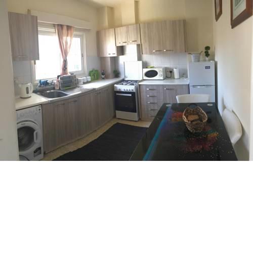 Cozy Holiday Flat In Larnaca Near Foinikoudes