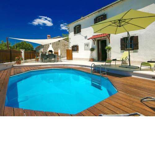 Cozy Holiday Home in Buzet with Private Terrace
